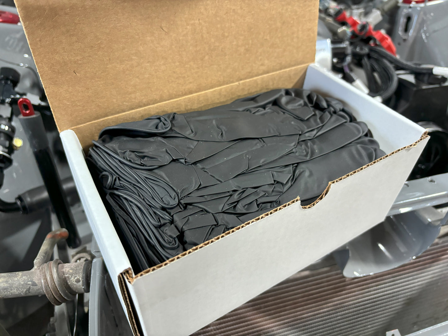 "Perfect 10" Disposable Mechanic's Gloves